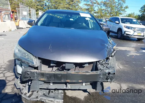 2015 Toyota Camry Xse V6 z USA, uszkodzony, nr VIN 4T1BK1FK2FU557913